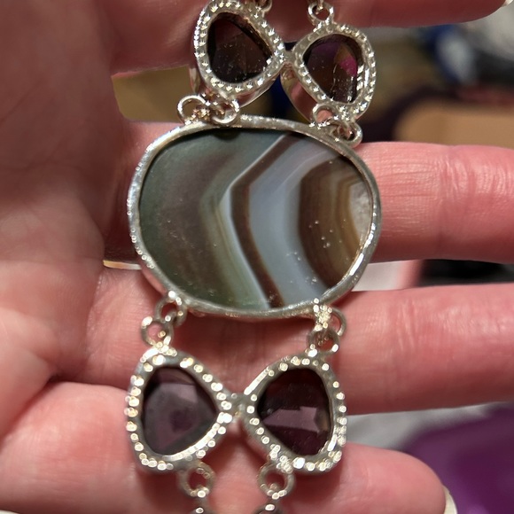 Absolutely Gorgeous Matching Necklace and Bracelet pieces by Hermosa. - Picture 15 of 16